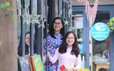 Phụ nữ Công an Hà Nội thướt tha áo dài xuống phố trong ngày 8-3